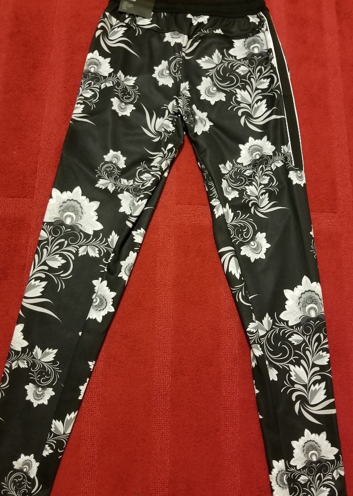 Nike unisex floral pants authentic never worn